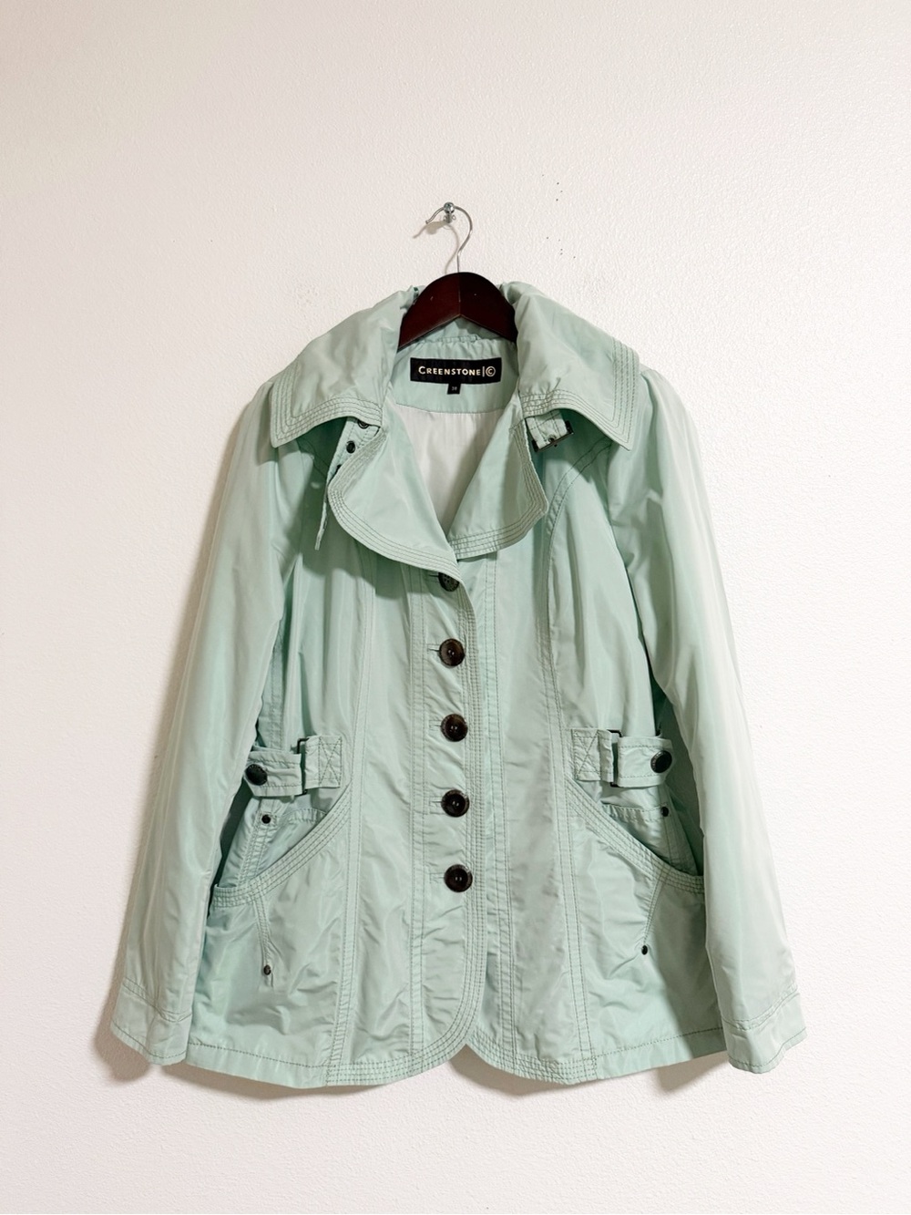 Creenstone Iridescent Green Jacket Size M